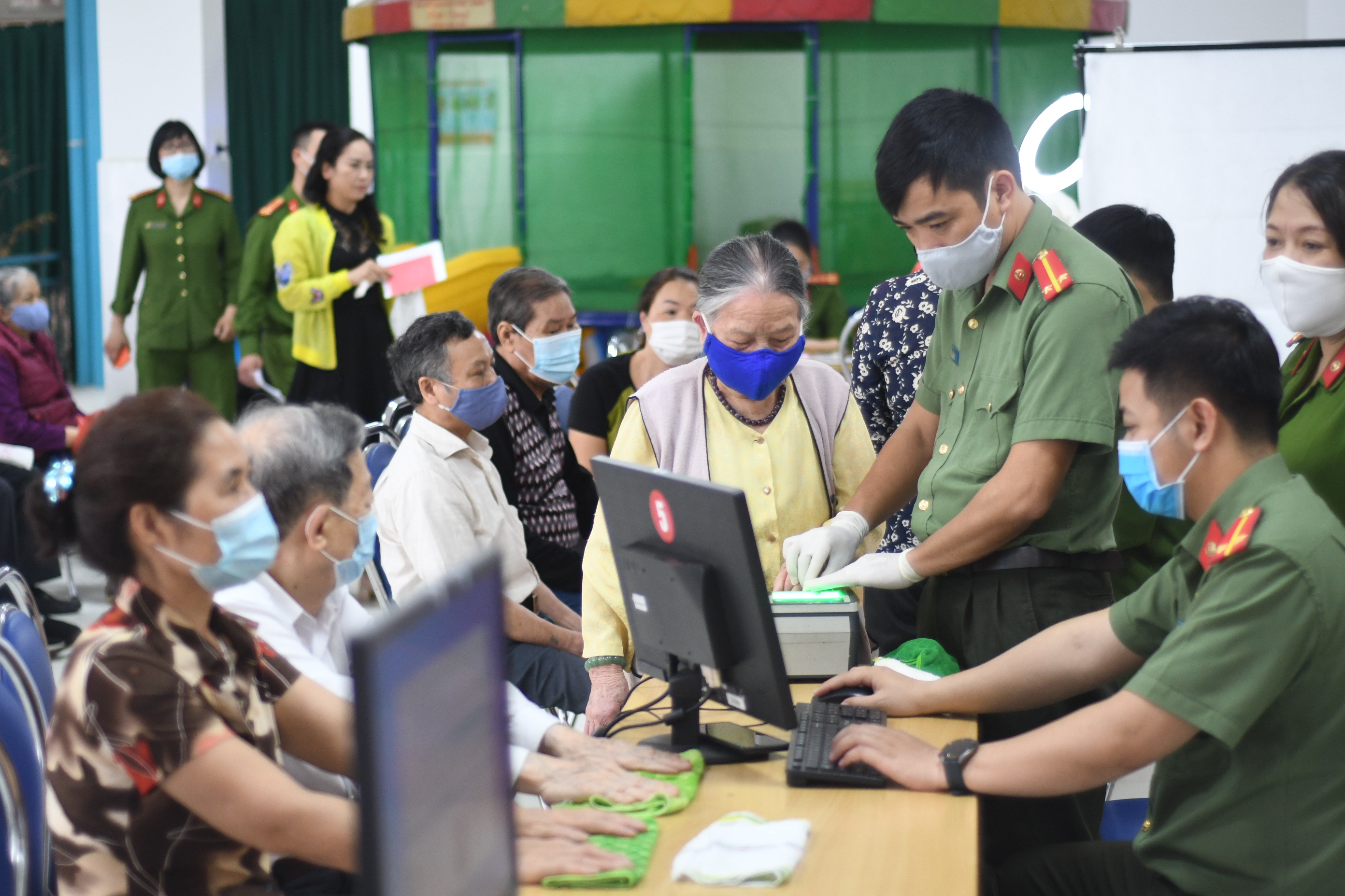 Công an quận Lê Chân: Xây dựng mới mô hình vận động người nghiện tự nguyện đi cai nghiện